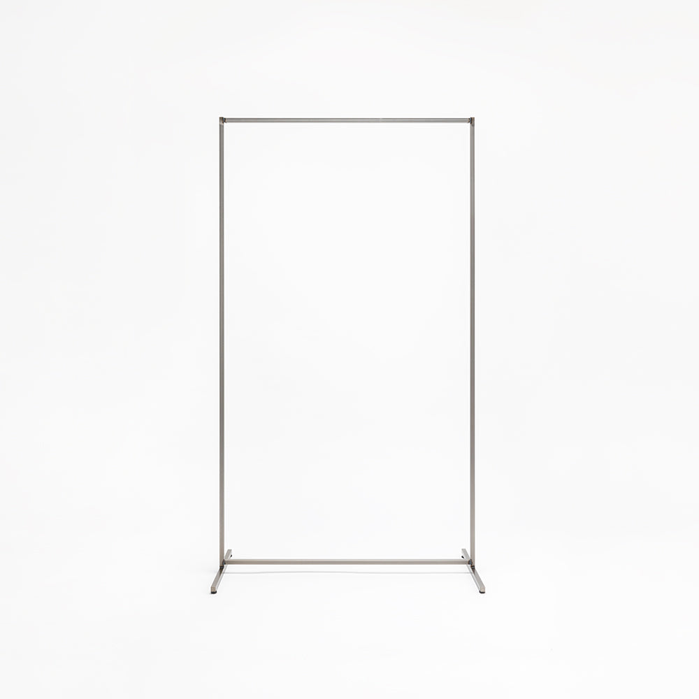 ハンガーラックの全体写真