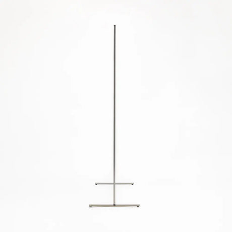 横からみたハンガーラックの写真